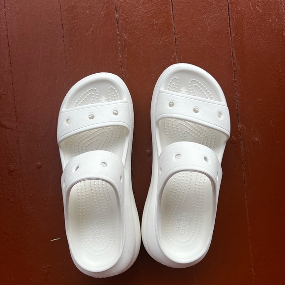 CROCS White sandals - Picture 1 of 5
